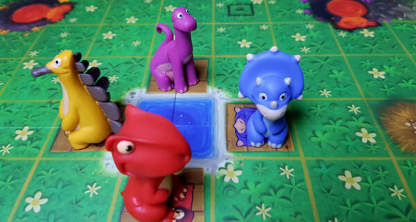 Jeu De Société SOS Dino - Iello, Pour Enfants, Coopératif - Version PAL, Neuf Sous Blister