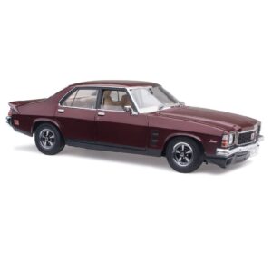 CLASSIC CARLECTABLES 1:18 HOLDEN HJ MONARO GTS CLARET METALLIC (18841)