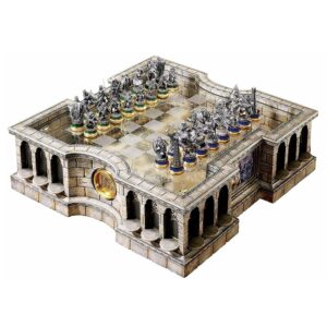 NOBLE LORD OF THE RINGS CHESS SET