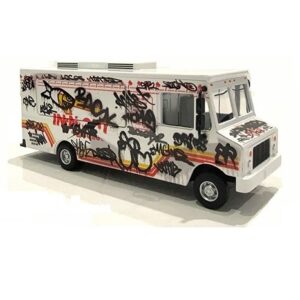 AMERICAN DIORAMA 1:64 FOOD TRUCK SERIES - THE GRAFFITI TRUCK (AD-70102)