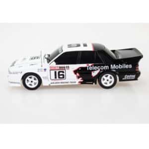 DDA 1:24 LIGHT UP SPECTRA RIDES HOLDEN VL COMMODORE GROUP A WINNER 1990 BATHURST 1000 #16 GRICE / PERCY (DDALU17)