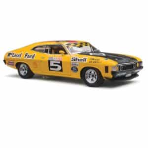 CLASSIC CARLECTABLES 1:18 FORD XA FALCON GT 1973 BATHURST POLE POSITION #5 GOSS / BARTLETT (18873)