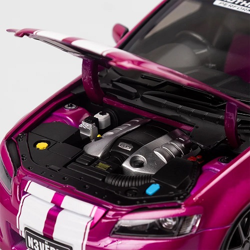 AUTHENTIC 1:18 HOLDEN VE COMMODORE SS V "N3VERL8" STREET CUSTOM (ACD18HVE1SC) - Image 5