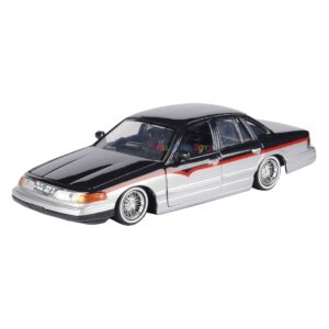 MOTORMAX 1:24 1993 FORD CROWN VICTORIA (#79024)